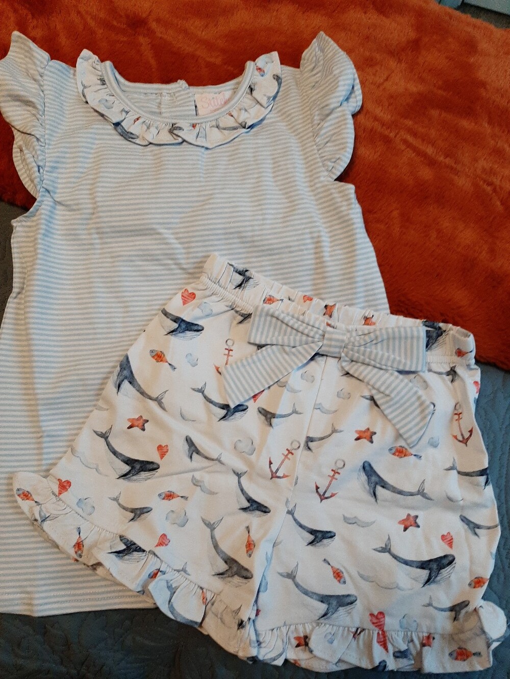 Stitchy Fish ADORABLE Girls' Blue Striped Top and Whale Print Shorts Set , NEW